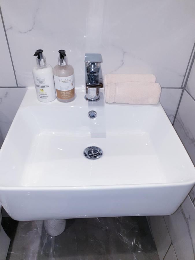 Luxury 1 Bed Close To Town Centre With Free Parking Σάουθεντ-ον-Ση Εξωτερικό φωτογραφία